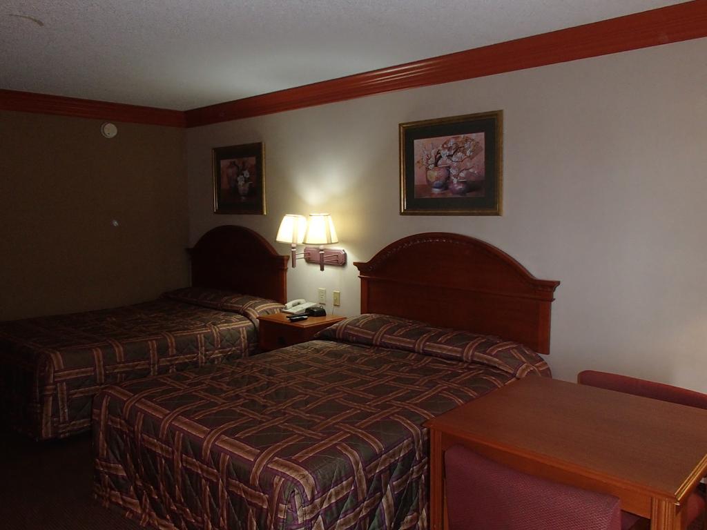 Nola Inn & Suites Новый Орлеан Экстерьер фото